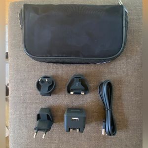 AWAY Travel Luggage Adapter International Plug Set Mesh Bag KIT-ADAPT-INTL1